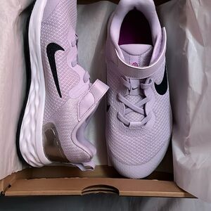 Nike Revolution 6 NN PSV - Violet and Blue